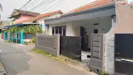 Rumah kampung posisi Hook masuk mobil dekat pintu tol sawangan