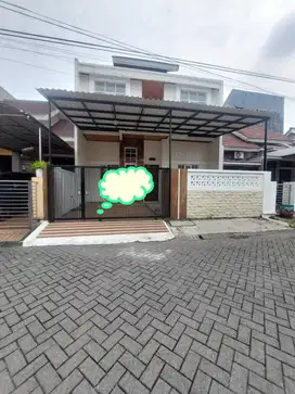 Rumah 2 Lantai Bagus SHM di di Ketintang Siap Huni