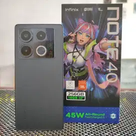 Dijual HP Infinix Note 40, RAM 8/256GB, kondisi mulus, baterai awet