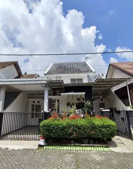 MURAH! Rumah Luas 136m Perum ikan ikan Dekat suhat