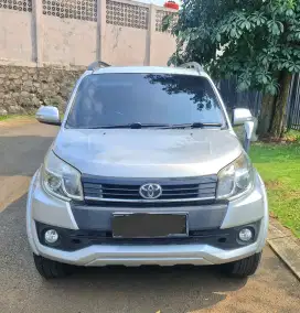 Dijual Toyota Rush 1.5 G Manual 2015