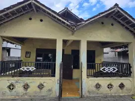 DI SEWAKAN TAHUNAN RUMAH DI KENARAN SUMBERHARJO PRAMBANAN SLEMAN