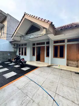 Jual rumah Rawalumbu kondisi full renovasi dan bangunan masih bagus