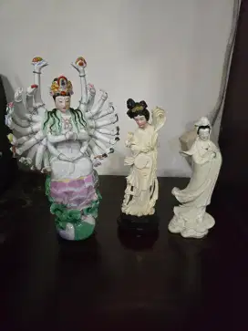 Pajangan barang antik