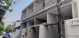 Dhyana rumah duri kepa 3 lantai uk 3.8x13.5m lokasi bagus