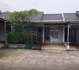dijual rumah murah di perumahan mampang hills, pancoran mas, depok