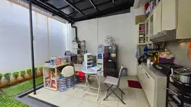 DIJUAL RUMAH SUDAH RAPI AMERIKA LATIN GREEN LAKE CITY