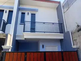 KIN DIJUAL RUMAH BARU GRES MINIMALIS MODERN DI KARANG EMPAT JALAN LIBR