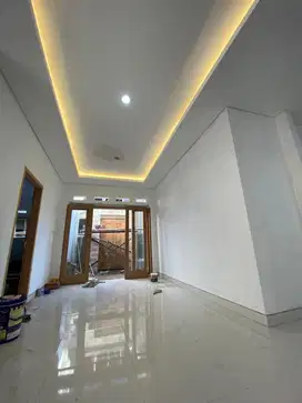 Di jual Rumah Anggungan Lantai2