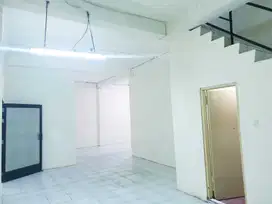 Dhyana rumah baru renovasi jelambar lt 176m strategis 3 lantai