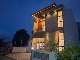 DIJUAL RUMAH MEWAH DI KEDAMAIAN