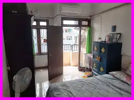 dhyana Rumah uk 3x10m hadap timur di jelambar