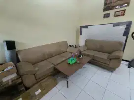 Sofa bekas warna coklat susu