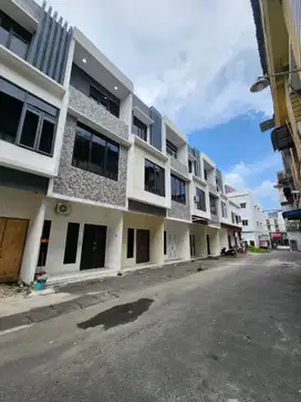 Townhouse Komplek Global Haus Siap Huni Jalan Tuasan Daerah Krakatau P