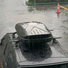 Roof box dan crossbar