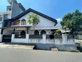 Dhyana rumah tomang uk 11x15m posisi hoek strategis di jakarta barat