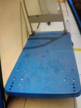 Troli dorong maks 400kg trolley
