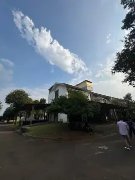 Disewakan Rumah Hoek Pavilion BSD Dekat Tol & Stasiun KRL