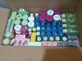 Barang Sisa-Sisa Toko Kosmetik