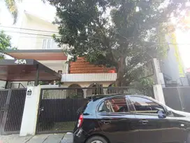 Rumah Lama Asri Strategis Di Jl Delta Sari F Gandaria Kebayoran Baru J