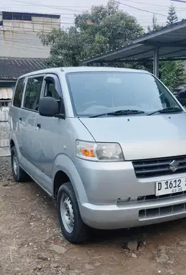 Mobil Suzuki APV GE 2014