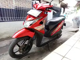 Dijual Honda Beat FI 2014, Plat E Kota, warna merah, KM 44rb (Low KM)