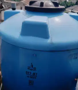 toren air pinguin 1000 L