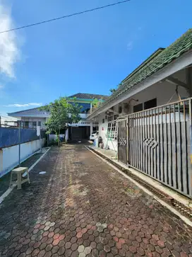 Rumah 2 Lt di Jl Raya Papandayan Gajahmungkur Semarang Selatan