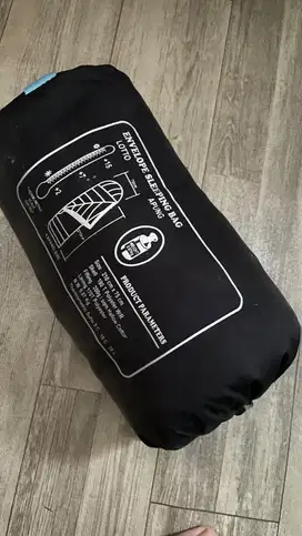 Sleeping Bag Polar Lotto - Ringan dan Hangat - Cocok untuk Camping