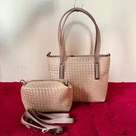 Tas selempang wanita