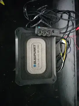 Subwoofer aktif kolong Blaupunkt Gtr 110A