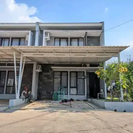Kanopi baja ringan