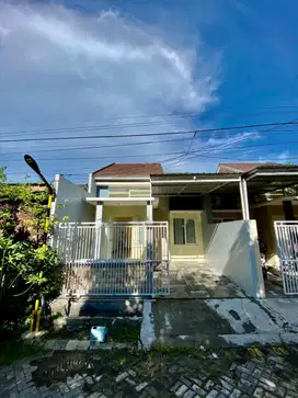 Dijual rumah di kahuripan nirwana