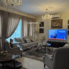 Rumah Dengan Semi Furnished Di Cluster Palm Spring Jakarta Timur