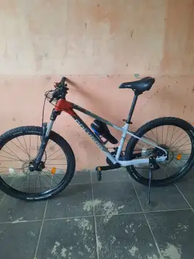 Sepeda Polygon Xtrada 5