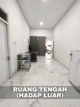 Dijual Rumah Siap Pakai di *TAMAN HOLIS INDAH*