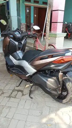 Yamaha xmax abs
