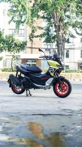 Aprilia Sr Gt 200 (like new)