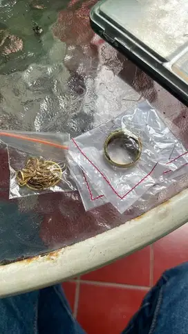 Terima perhiasan emas dan berlian tanpa surat