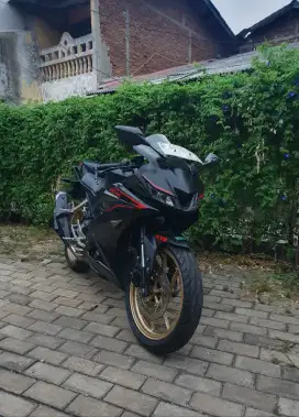 FOR SALE!! R15 V3 -- NEGO
