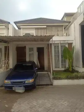 Di Sewakan Murah Ciganitri logam bojongsoang
