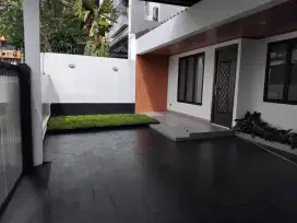 Disewakan Rumah Full Renov Di belakang Pusat Perbelanjaan Cinere Mall
