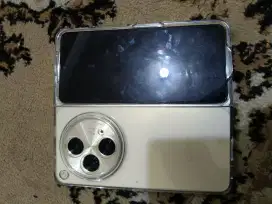 Oppo find n3 Fold
Ram 12/512
Batangan