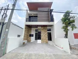 RUMAH 2 LANTAI, SIAP HUNI DEKAT JALAN KALIURANG KM 7