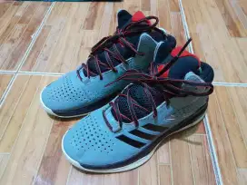 Sepatu adidas ukuran 40