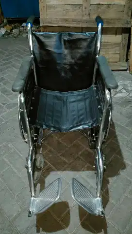Kursi Roda stainless second bagus 90%