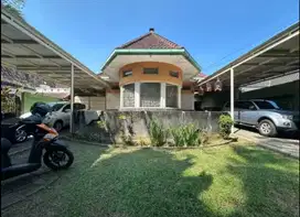 Strategis! Rumah Ijen Boulevard Jantung Kota Malang
