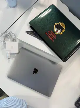 Apple Macbook Pro 2019 13” Retina Touchbar i5 8GB/512GB