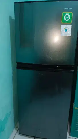 KULKAS SHARP 2 PINTU