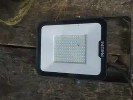 Lampu tembak outdoor philips ori 70 watt
